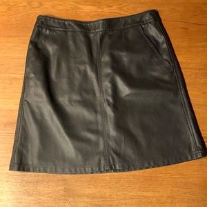 LOFT BLACK LEATHER-LIKE MINI-ISH SKIRT SIZE 4